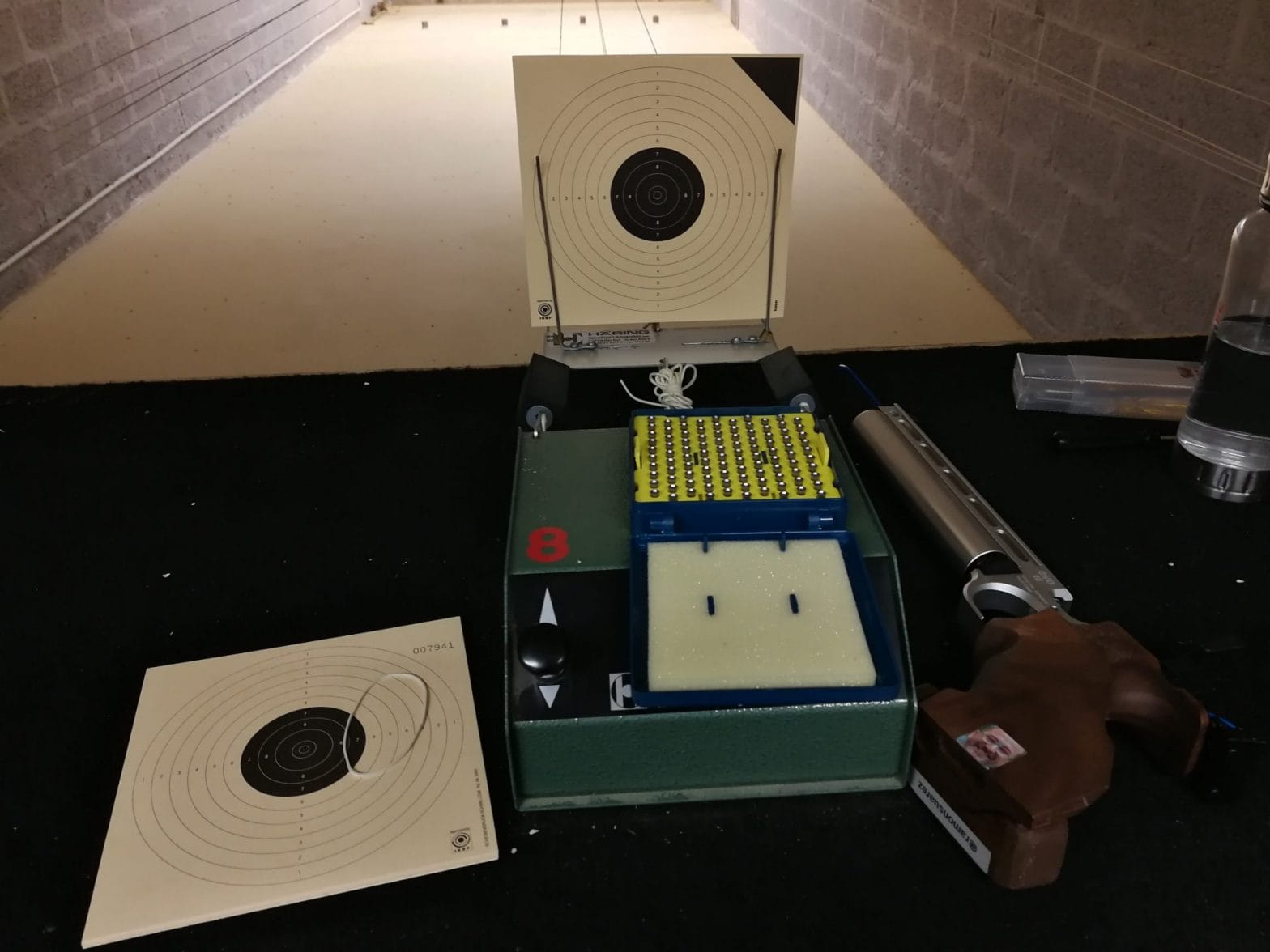 air-gun-targets-stand-sauvagere-shooting-range-brussels.